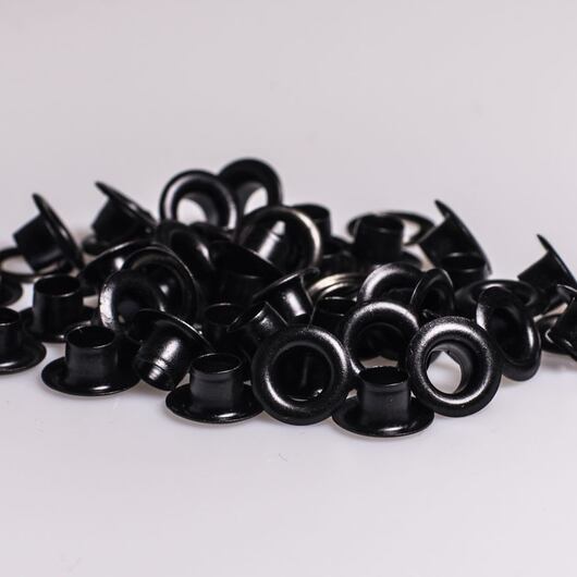 Grommets, black