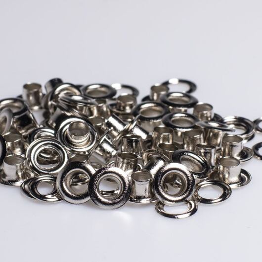 Grommets, silver