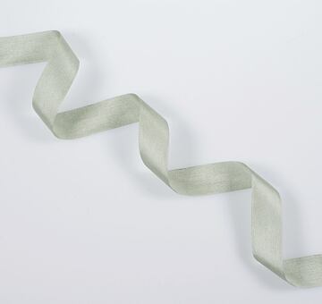 Silk ribbon 1,5 cm, light green