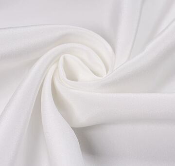 Silk crêpe marocain, white